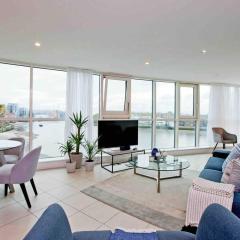 Lovely 2BD flat with River view
