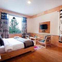 Manali Aastha Resort -A Luxury Mountain View Cottages