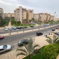 شقة مفروشةومريحةفي مدينتي قريبة من كل الخدمات والحركة