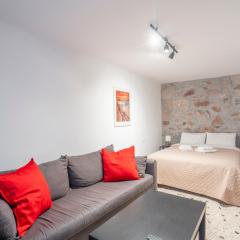 Comfy Studio Near National Garden