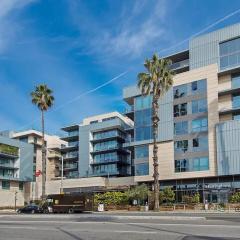 Santa Monica Two Bedroom Apartment With Amazing Views