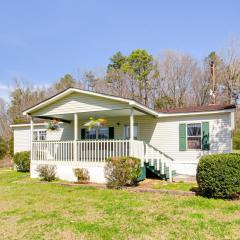 Valley View Lodge Rural Home in Bridgeport!