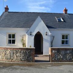 2 Tudor Lodge Cottages Manorbier