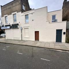 3 bed room flat in a 4 bedroom house Upper Tulse Hill, London, SW2 2RP