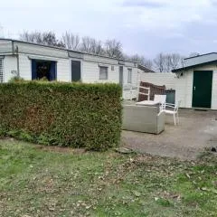 Chalet 426 met airco familiecamping de Tien Heugten Schoonloo Drenthe