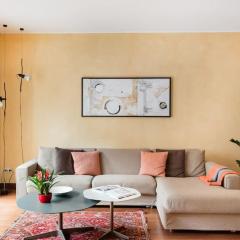 Elegant and Roomy Central Apartment