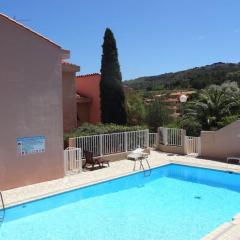 Collioure, entre mer, piscine & montagne