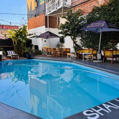 2 bedrooms, 2 bathrooms apartment in Maboneng with Unlimited WiFi