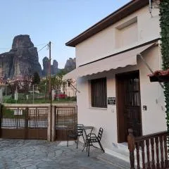 SOCRATES Ethnic and traditional STUDIO