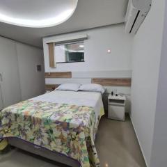 8-Flat confortável lugar nobre