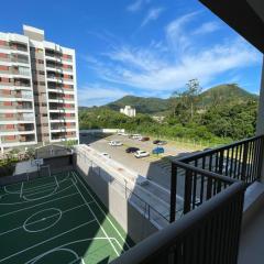 Apartamento novo e prático com piscina na Martim de Sá