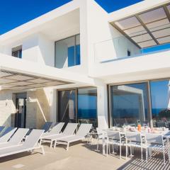 StarLight Villa Tropea -4BD, 4BA, 4min to beach_