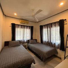 3 bedroom, 3 bathroom house, Phuket Town, Thailand