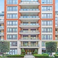 Elegant & Luxury 2BD Penthouse in London Fulham