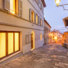 Palazzo Falcinelli Luxury Room in Montepulciano Air Conditioning and Elevator