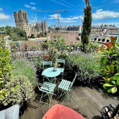 Rooftop Triplex with Garden at Notre Dame