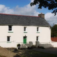 Rhostwarch Old Farmhouse Eglwyswrw