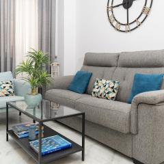 APARTAMENTO TRIANA DELUXE CON PATIO PRIVADO