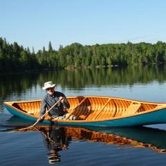 Riverfront Cottage Canoe Included & Playroom Fun