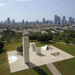 Modern warm 2BR, near the park