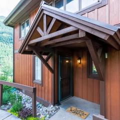 Upscale Mountain Living