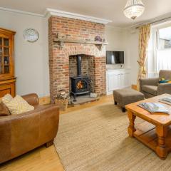 Sentry Cottage VisitEngland 4 Star Central Alnwick with Parking