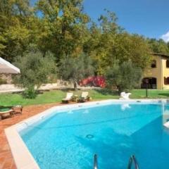 Ferienhaus in Acqualagna mit Privatem Pool