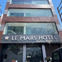 Le Mars Hotel Ladan