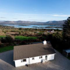 Seanacnoc Cottage overlooking Kenmare Bay