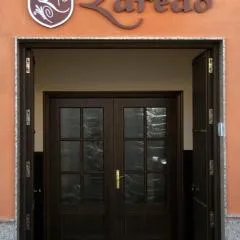 Hospedería Laredo