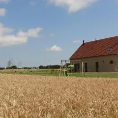 Gîte rénové à Chapeau avec wifi, terrasse et parking - FR-1-489-269