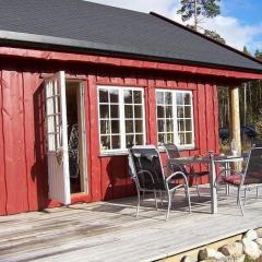 Großes Holzferienhaus mit Sauna in der Nähe von Wasser und Skicenter