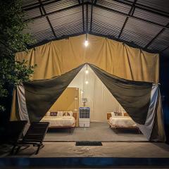 Glampin By Tharu Garden