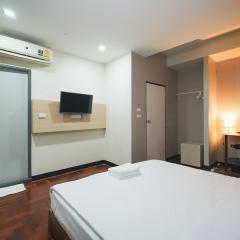 GO INN Silom - BTS Saint Louis