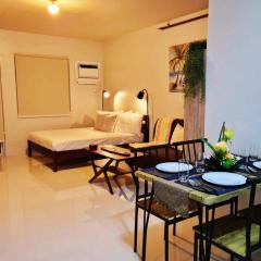 Palawan Cozy Studio with Balcony and Private Pool at T1 4Sapphire