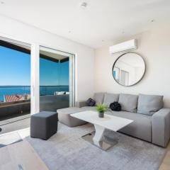 Luxury apartment Marina with private parking