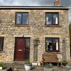 Beautiful 2-Bed Cottage in Grewelthorpe Masham