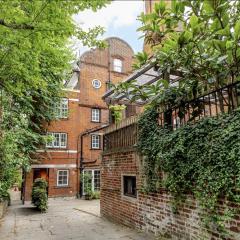 Charming Hampstead Garden Studio