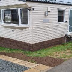 Light and Airy 2 Bedroom Mobile Home