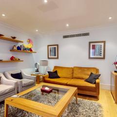 Stunning 2BD flat in South Kensington with a patio