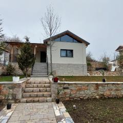Villa Voskopoja Stone House