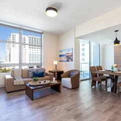 5 Tropical Oasis ROOFTOP infinity POOL Hot Tub on Hollywood Boardwalk