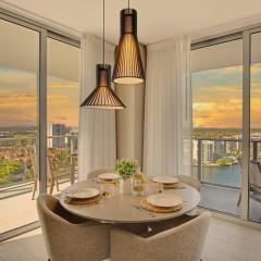 High Floor with Stunning Views, Amazing Pools