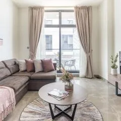 Frank Porter - Majestique Residence 2