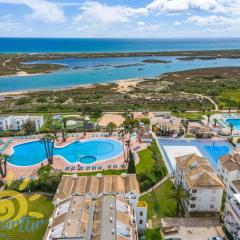 Sunny Golden 1BDR Apartment w Beach & Pool Access Included