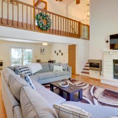 Game Room, Fire Pit! Poconos Cabin 14 Mi to Slopes