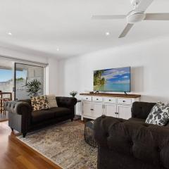 Noosa Tropical Beach Retreat Walk to Everything