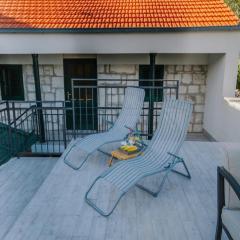 Holiday house with a swimming pool Primorski Dolac, Zagora - 22831