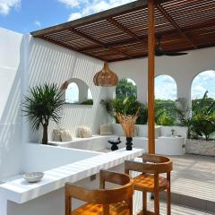 Aesthetic Villa 1bed with private rooftop and pool, Casa Alba, Canggu Pererenan