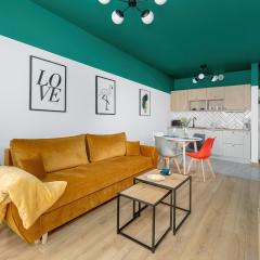 Unique Marina 1 Apartment with Spacious Balcony in Kołobrzeg by Noclegi Renters